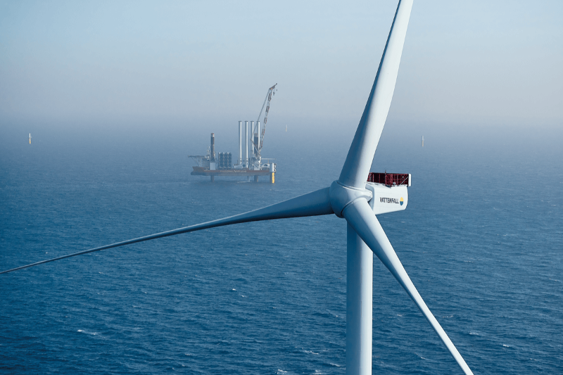 Medium Screen 72 DPI-Vattenfall_Horns_rev_3_wind_farm_7613 (1)-2-1
